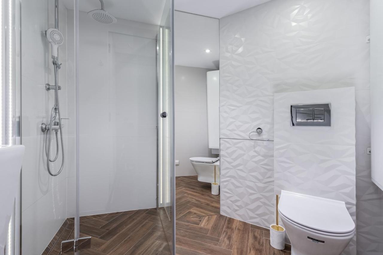 Vistula Boulevards Jacuzzi Apartment Cracovie Extérieur photo